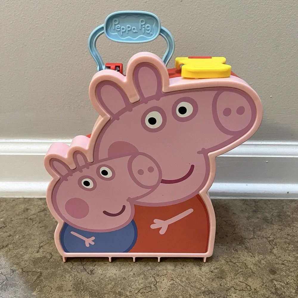 Peppa‎ Pig Carry Case with Several Figures Playtime